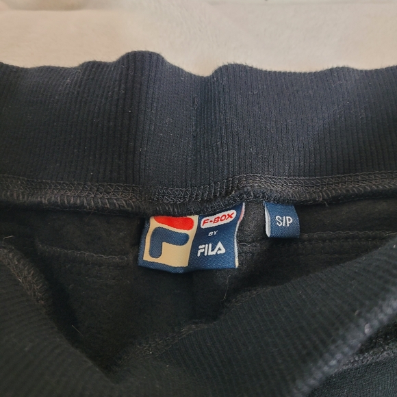 Black Fila joggers - Picture 4 of 4